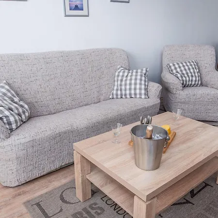 Schleichert-2 By Interhome Lejlighed