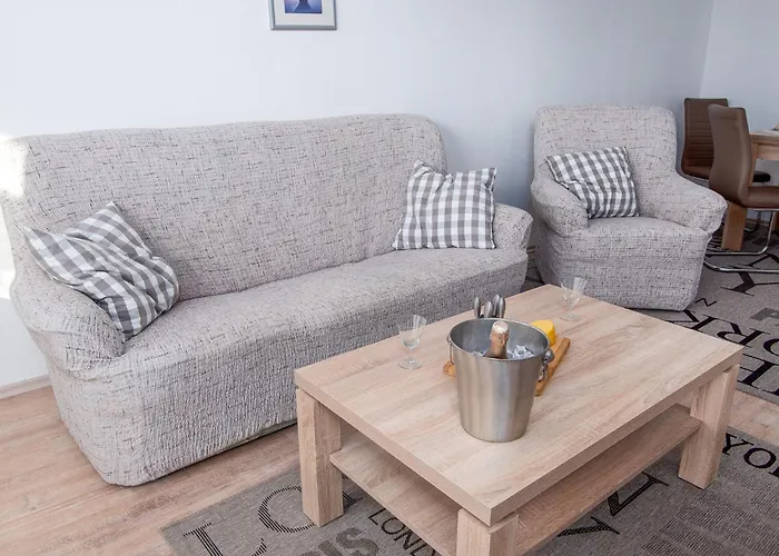 Schleichert-2 By Interhome 公寓